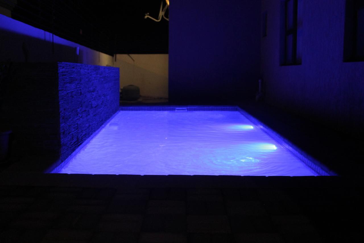 Sapphire Court Bed & Breakfast กาโบโรเน ภายนอก รูปภาพ